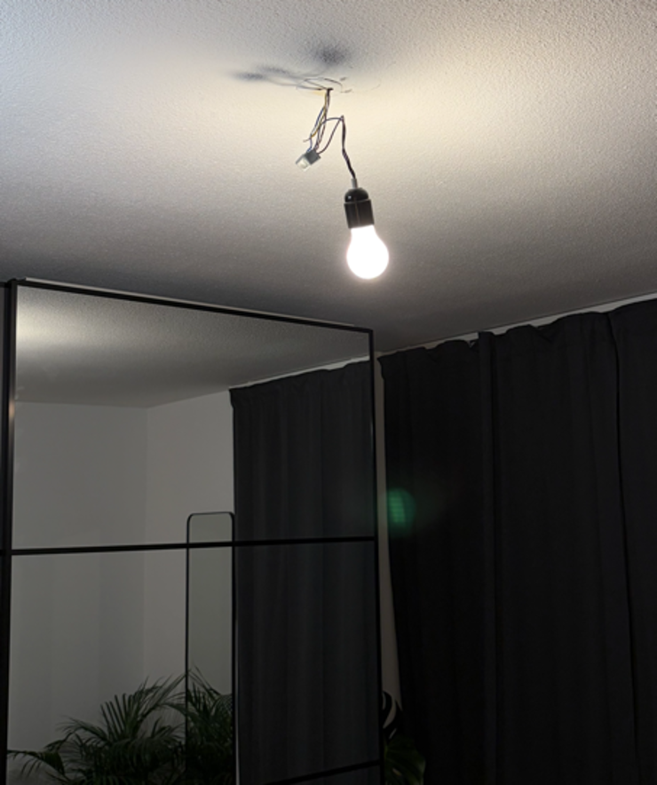 Vorher: nackte Glühbirne